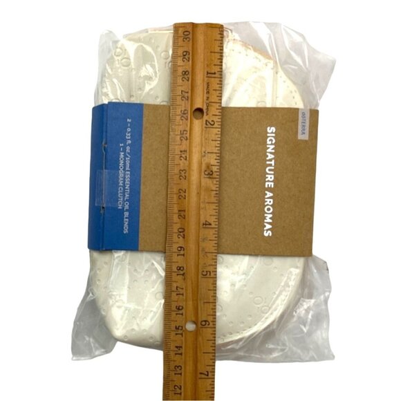 NEW doTERRA Monogram Clutch + 2 Signature Scents Radiant & Dream Touch Rollers - Picture 12 of 13